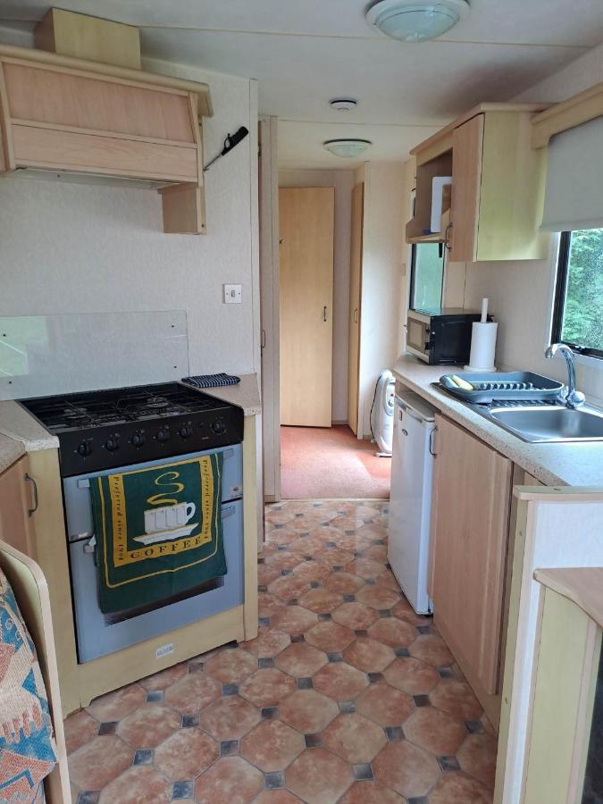 Cosy Caravan At Blackmoor Farm Ludchurch 外观 照片