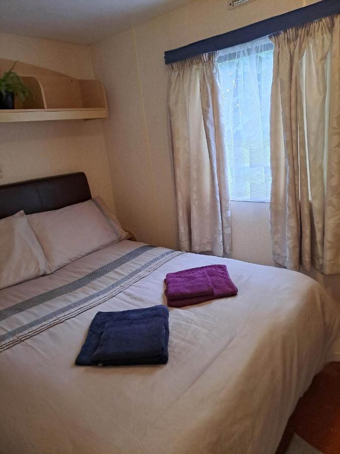 Cosy Caravan At Blackmoor Farm Ludchurch 外观 照片